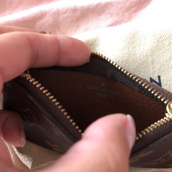 Louis Vuitton Key Pouch ******SOLD******** - Picture 4 of 8